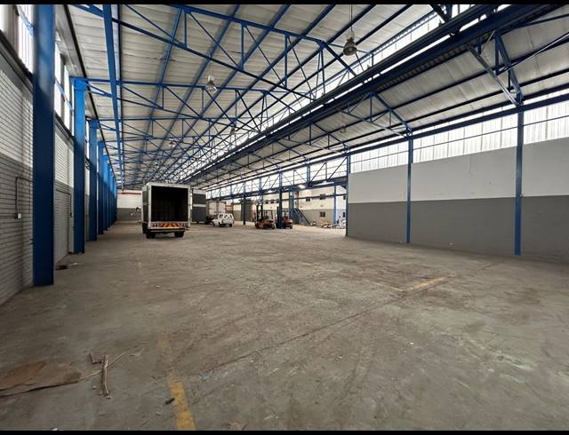 1,635M² FACTORY TO LET IN BEACONVALE